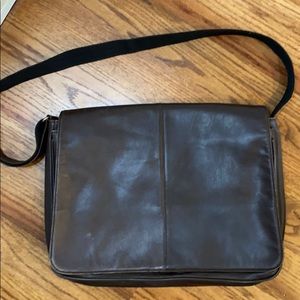 LATICO Leather MESSENGER /Brief Case Brown Soft